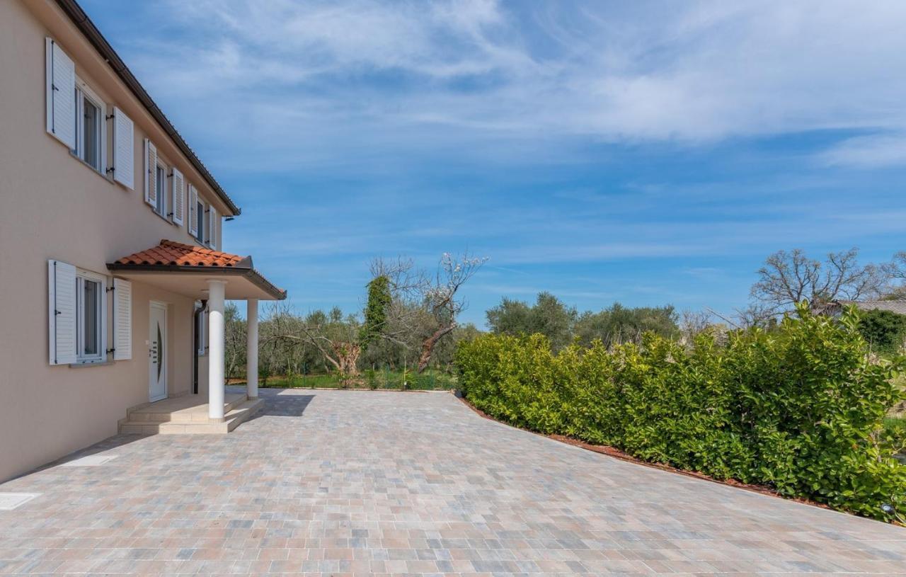 Villa Buroli With Pool, Sauna And Jacuzzi מראה חיצוני תמונה